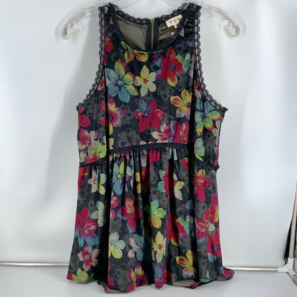 POL Floral V-Neck Tank with Front Pocket